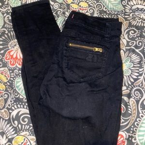 Forever 21 distressed black skinny jeans